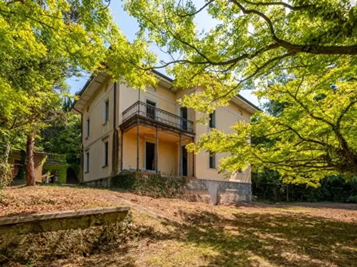 Casa con 6 locali in vendita in Bergamo