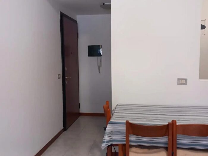 Appartamento bilocale in affitto in Via SantUguzzone, Milano