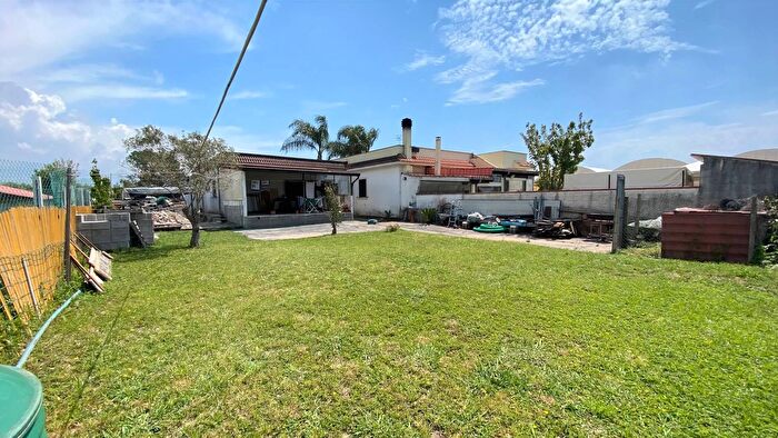 Appartamento con 6 locali in vendita in Fondi