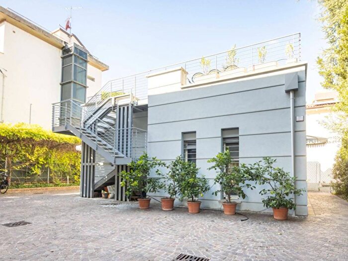 Casa quadrilocale in affitto in Via Leandro Alberti, Murri, Bologna