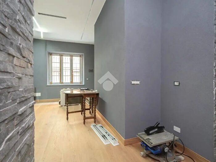 Appartamento bilocale in vendita in Via San Massimo, Torino