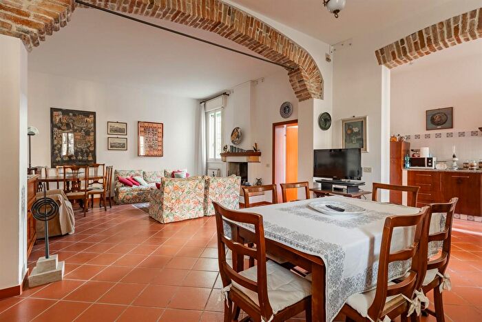 Casa con 10 locali in vendita in Via Andrea Costa, Fusignano