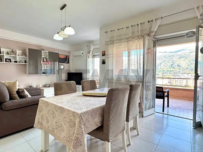 Appartamento quadrilocale in vendita in Via Placido Rizzotto, Palermo