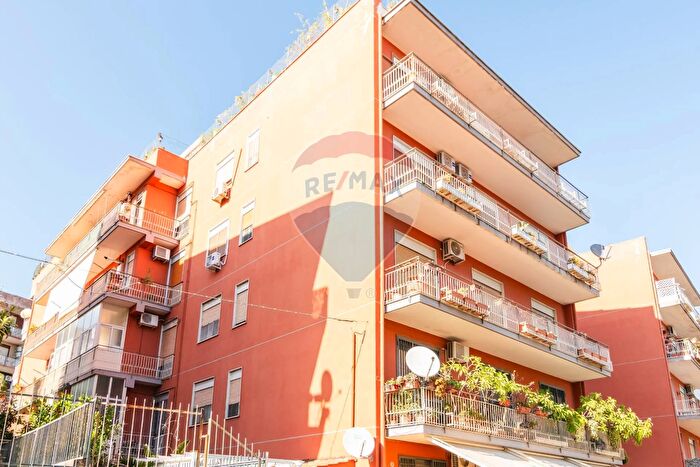 Appartamento quadrilocale in vendita in Via Matteo Ricci, Catania