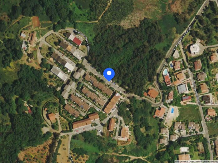 Appartamento con 7 locali in vendita in Via Cellini, Rende