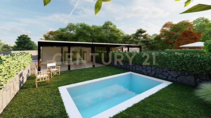 Casa con 8 locali in vendita in Via Lavina, Aci Bonaccorsi