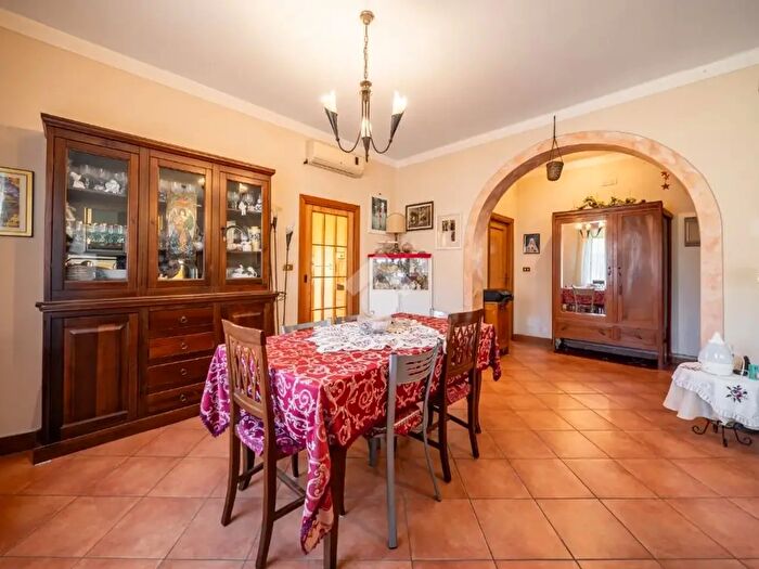 Appartamento con 5 locali in vendita in Via Monte Prampa, Reggio Emilia
