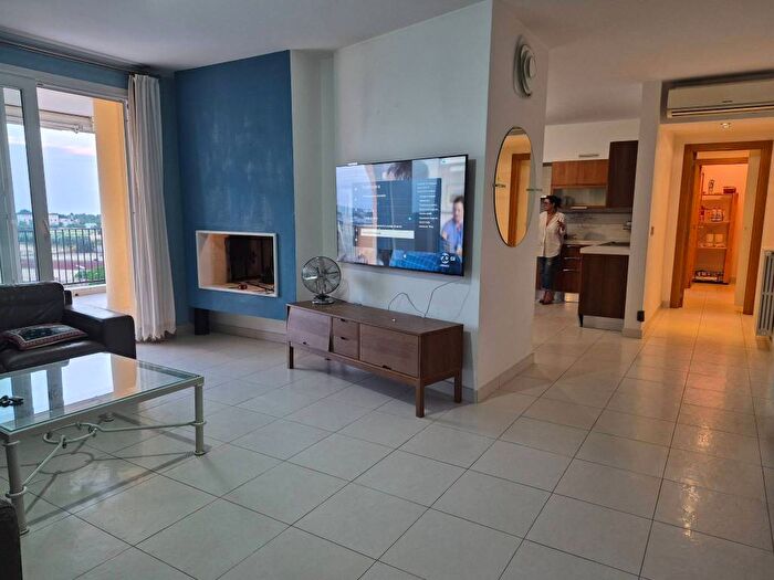 Appartamento con 6 locali in affitto in Sannicola