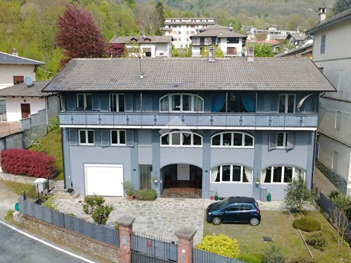 Casa con 12 locali in vendita in Via Sp, Valchiusa