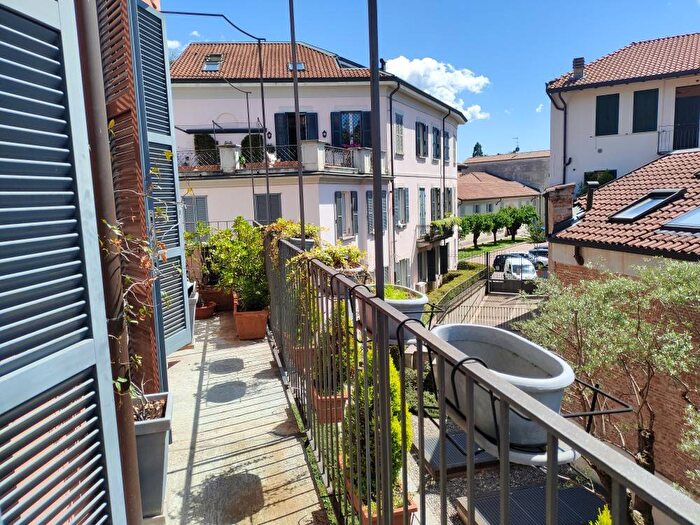 Appartamento trilocale in affitto in Via Gerardo dei Tintori, Centro Storico, Monza