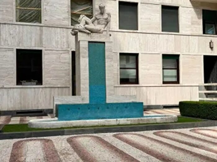 Appartamento trilocale in affitto in Viale Vittorio Veneto, Milano