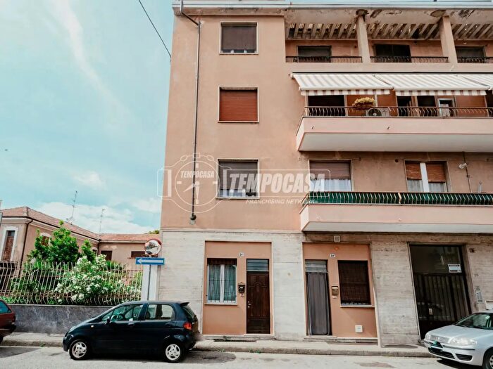 Appartamento bilocale in vendita in Via Giacomo Matteotti a, Vigevano
