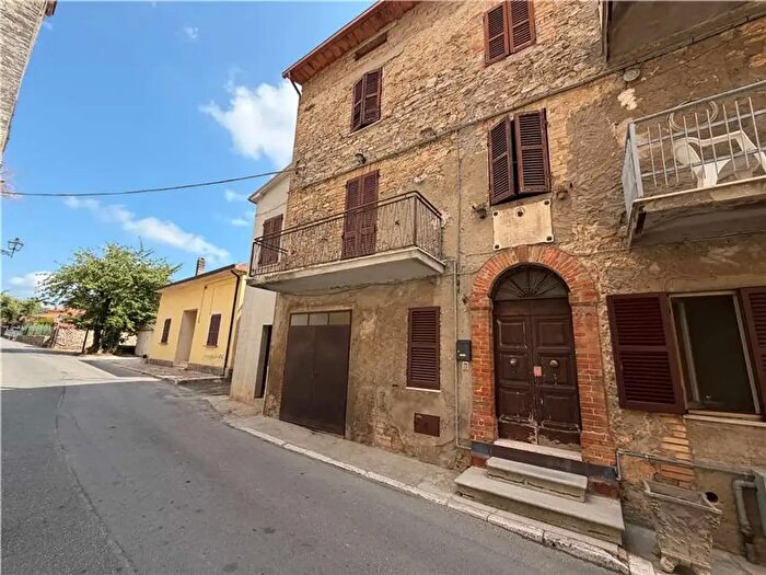 Appartamento quadrilocale in vendita in Via del Campanile, Gualdo Cattaneo