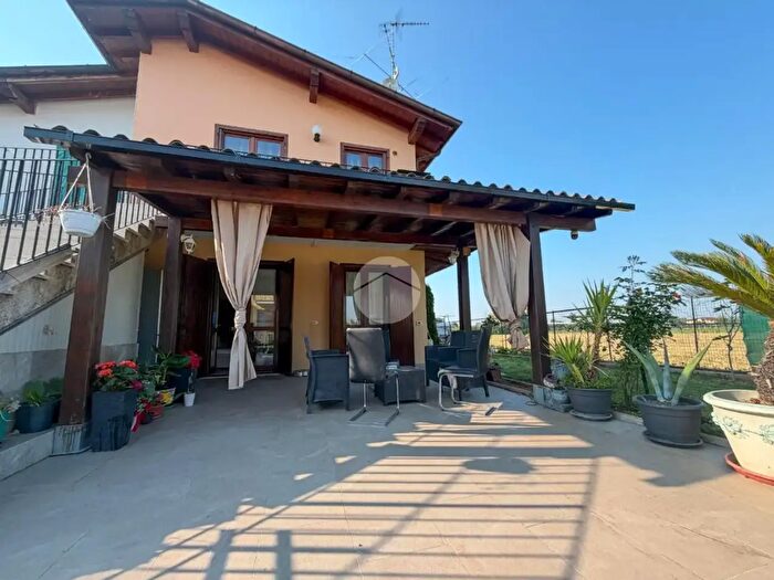 Appartamento trilocale in vendita in Via Santa Giustina, Montichiari