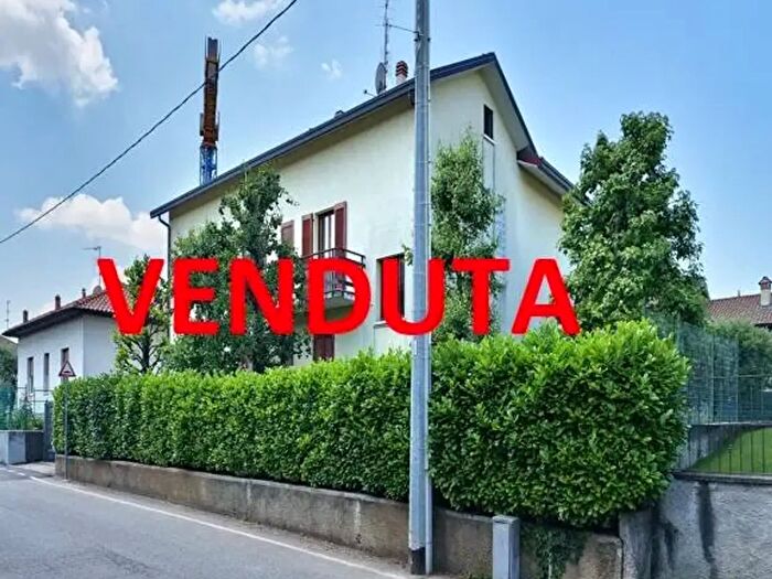 Casa con 5 locali in vendita in Belvedere, Bernareggio