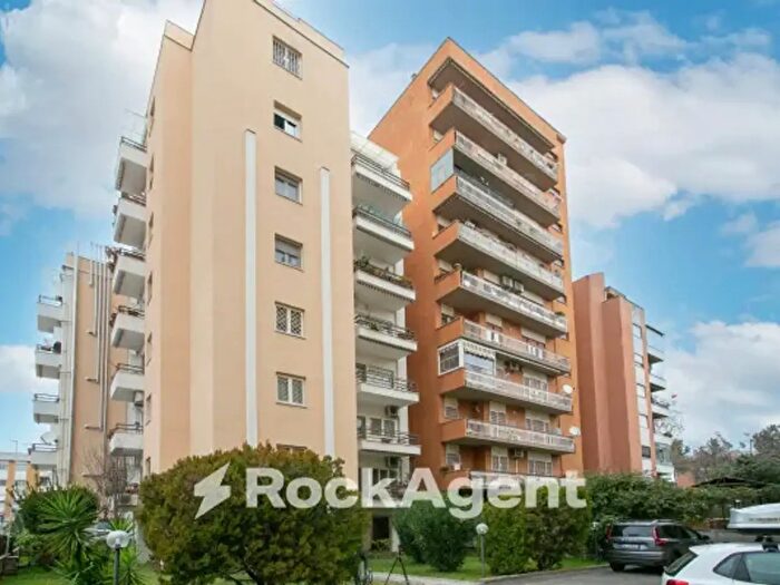 Appartamento quadrilocale in vendita in Piazza Gerolamo Gaslini, Roma