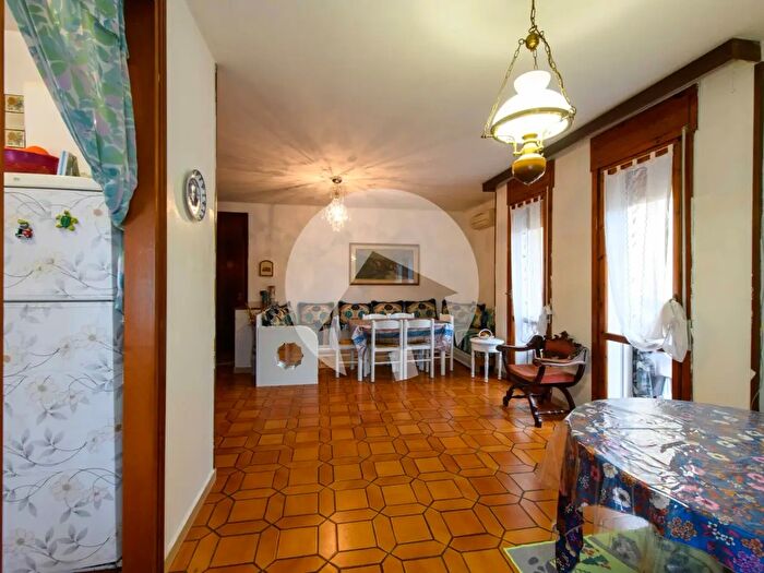 Appartamento con 5 locali in vendita in Via Mons Romero, Cadelbosco Di Sopra