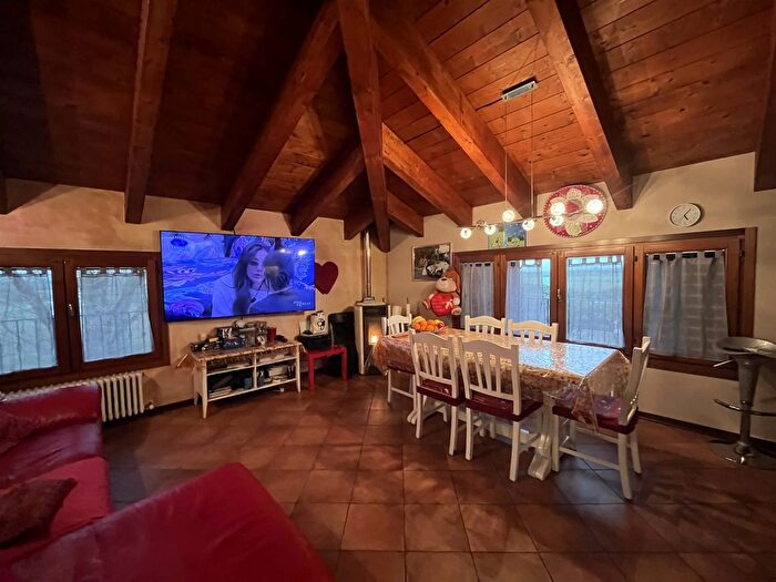 Appartamento con 5 locali in vendita in San Giovanni in Persiceto, San Giovanni In Persiceto