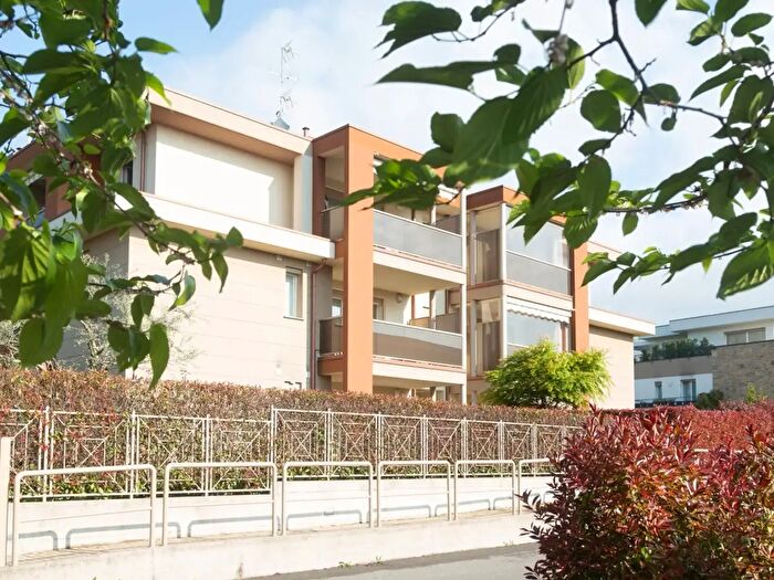 Appartamento trilocale in vendita in Via Setti Carraro, Bernareggio