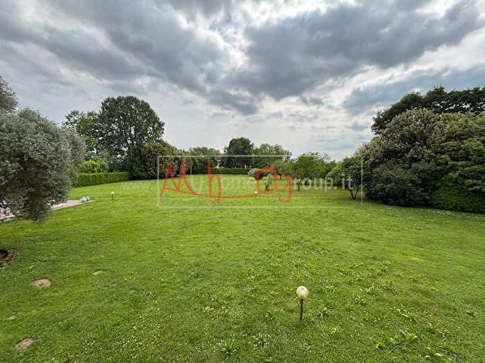 Casa con 6 locali in affitto in Caselle, Selvazzano Dentro