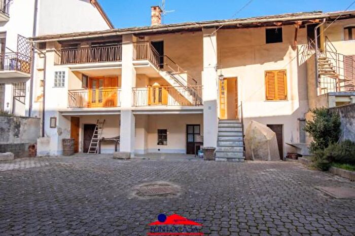 Casa con 5 locali in vendita in Via Giovanni Battsita Cariolo, Dronero