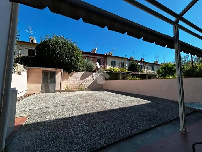 Appartamento trilocale in affitto in Via delle Cerbine, Firenze