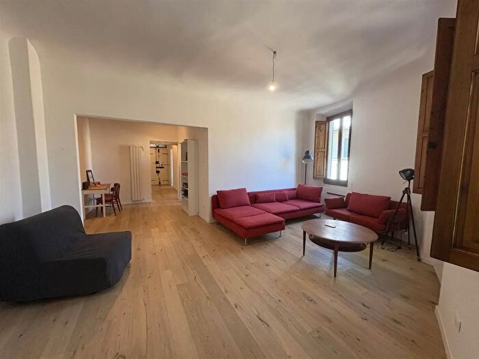 Appartamento con 5 locali in vendita in Firenze