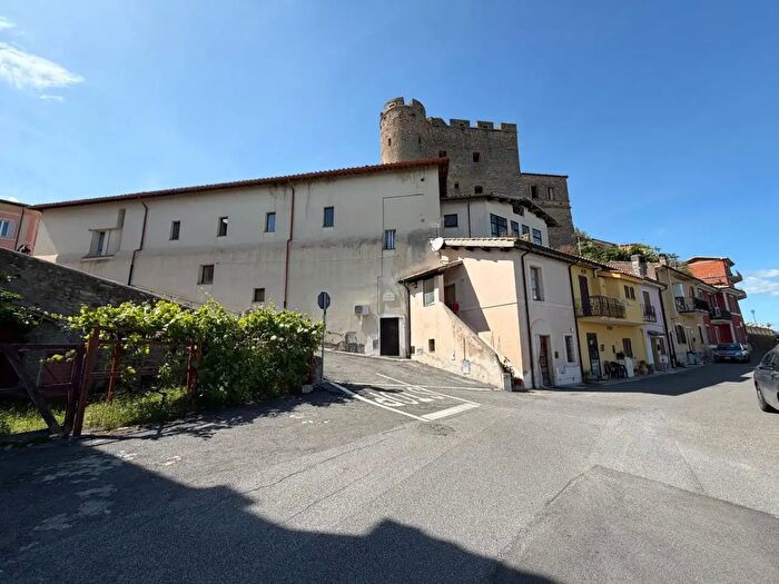 Appartamento trilocale in vendita in Via Vittorio Emanuele III, Nazzano