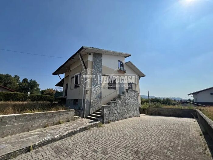 Casa quadrilocale in vendita in Via Dottor Aldo Roletto, Aglie'
