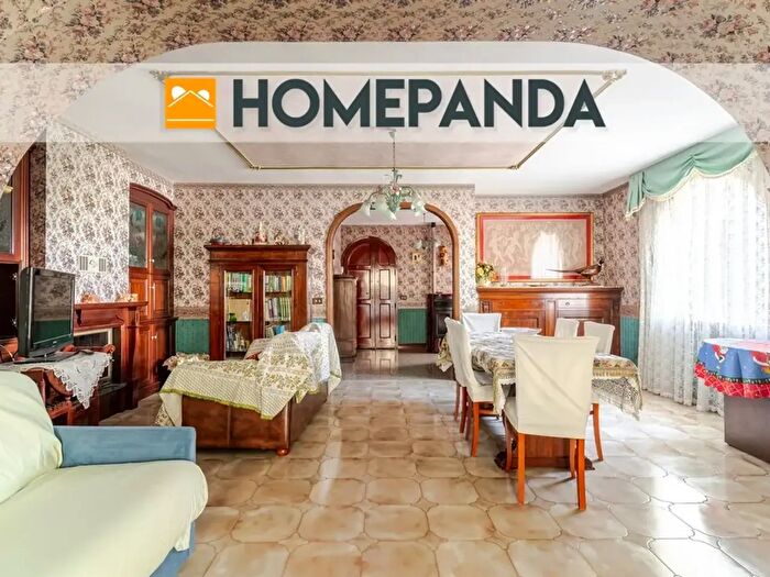 Casa con 6 locali in vendita in Via Tratturo, Ateleta