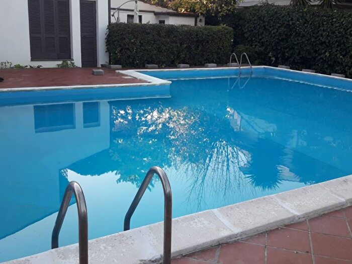 Casa con 6 locali in affitto in Via Sestri Levante, Fregene, Fiumicino