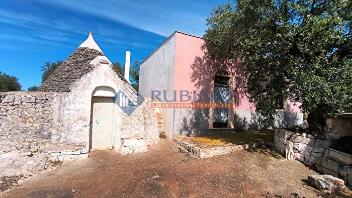 Appartamento trilocale in vendita in Via Marchione, Castellana Grotte