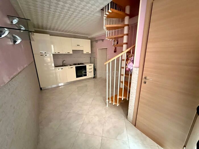 Appartamento bilocale in vendita in Via Alberto Mario, Siracusa