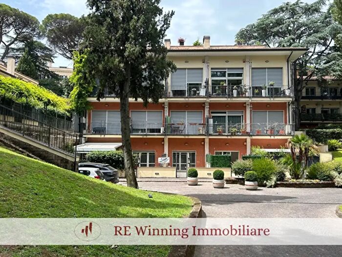 Appartamento bilocale in vendita in Via della Camilluccia, Roma