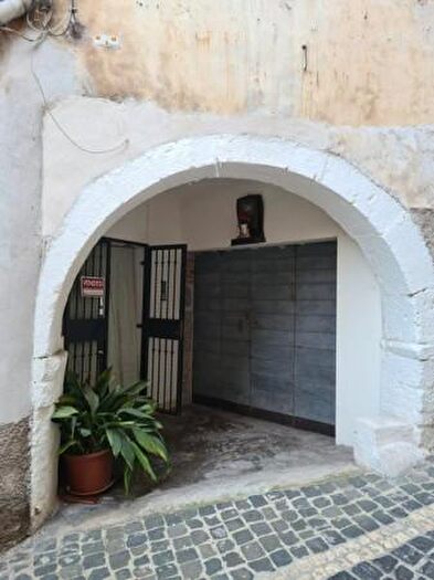 Appartamento con 5 locali in vendita in Via Urbano Sabellico, Alatri