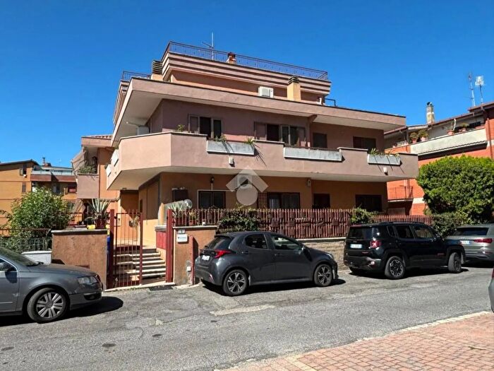 Appartamento bilocale in vendita in Via Don Minzoni, Morlupo