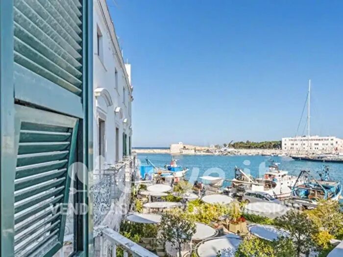 Appartamento trilocale in vendita in Via Ognissanti, Trani