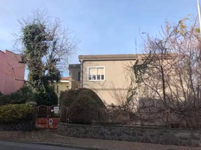 Appartamento con 6 locali in vendita in Via Sardegna, Macomer