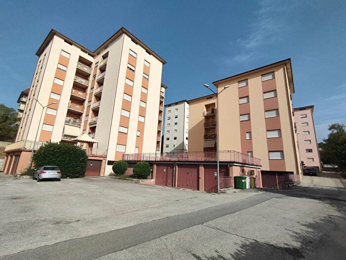 Appartamento con 5 locali in affitto in Santa Barbara San Sisto, LAquila