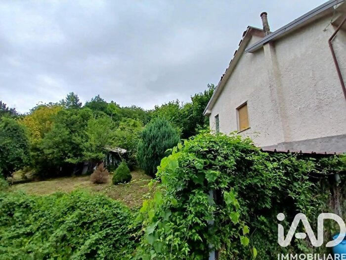 Casa con 9 locali in vendita in Frazione Montaldo, Cengio