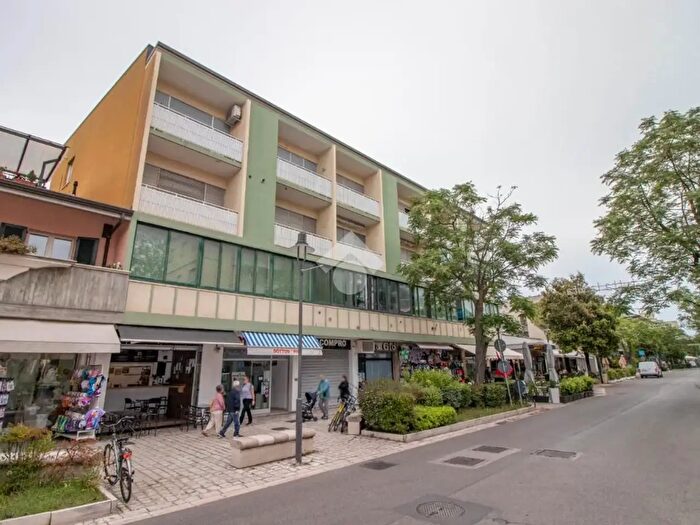 Appartamento bilocale in vendita in Viale Archimede, Cesenatico