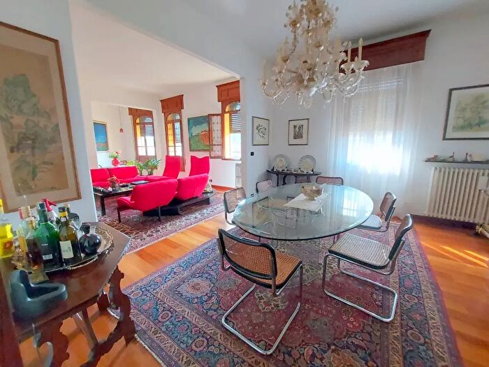 Appartamento trilocale in vendita in Piazza Castello, Padova