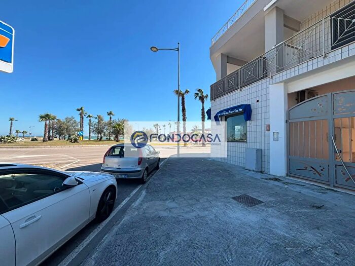 Appartamento bilocale in vendita in Piazzale Adriano, Lecce