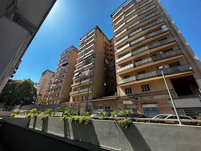 Appartamento trilocale in vendita in Via Sardegna Caltanissetta, Caltanissetta