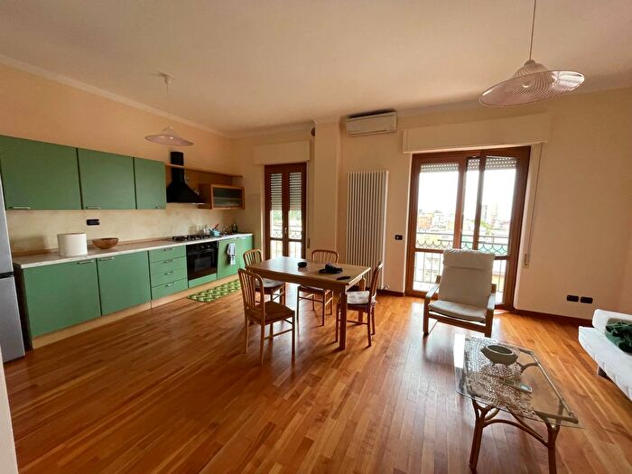 Appartamento trilocale in vendita in Grottammare Via Crucioli Grottammare Centrale, Grottammare