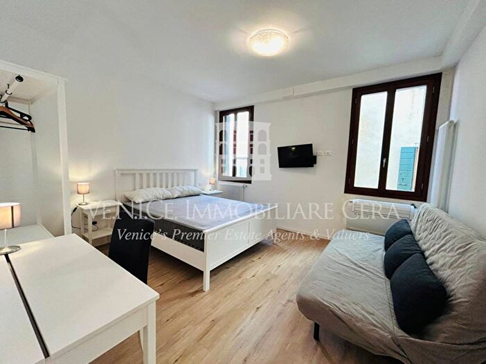 Appartamento bilocale in affitto in Frezzaria, San Marco, Venezia
