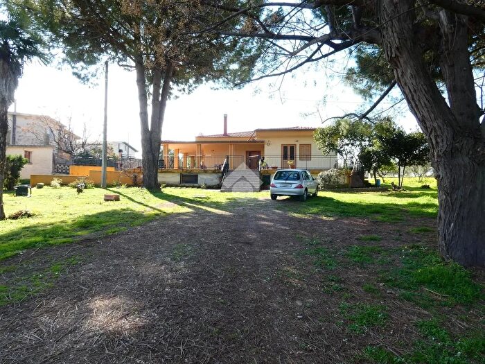 Casa con 5 locali in vendita in Via Adda, Scanzano Jonico