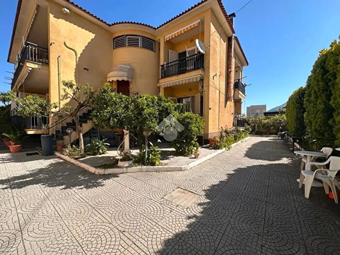 Casa con 8 locali in vendita in Via Stabia, SantAntonio Abate