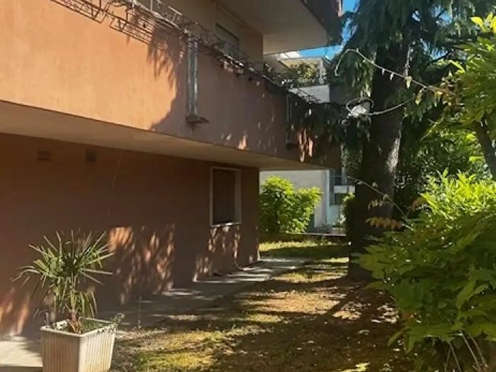 Appartamento quadrilocale in vendita in Via Emilia, Rubano