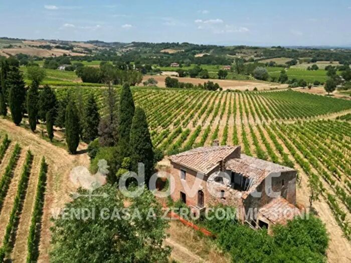 Casa quadrilocale in vendita in Via delle Caggiole Prime, Montepulciano